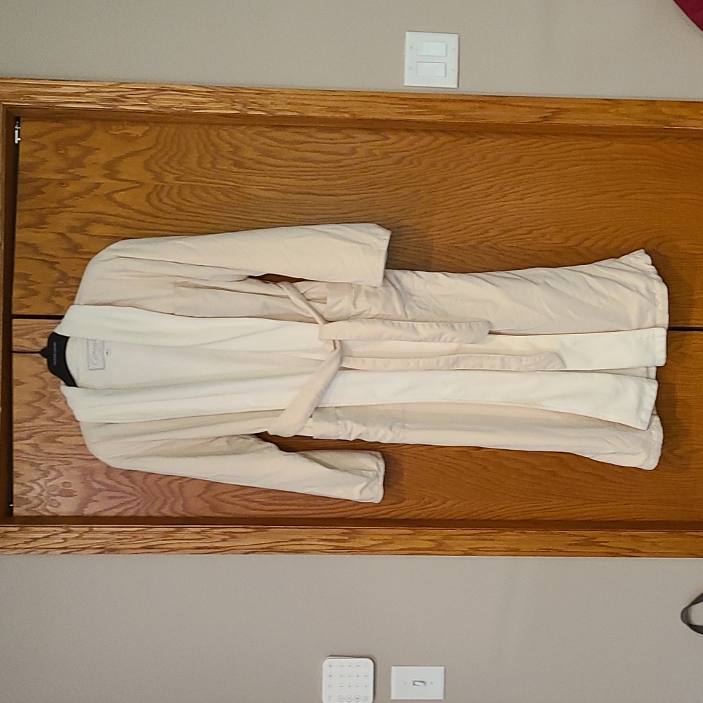 NWOT Womens Cypress Hotel & Spa Luxury Terrycloth Robe